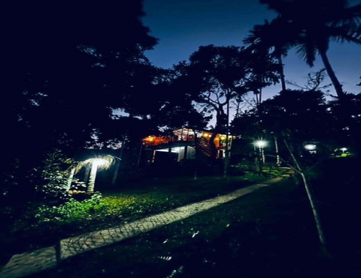 Chegāt Kuruva Shoreline Wayanad מראה חיצוני תמונה