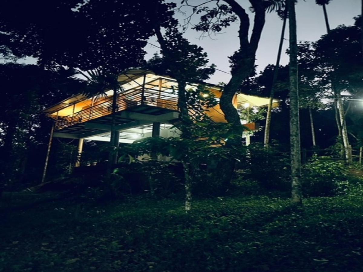 Chegāt Kuruva Shoreline Wayanad מראה חיצוני תמונה