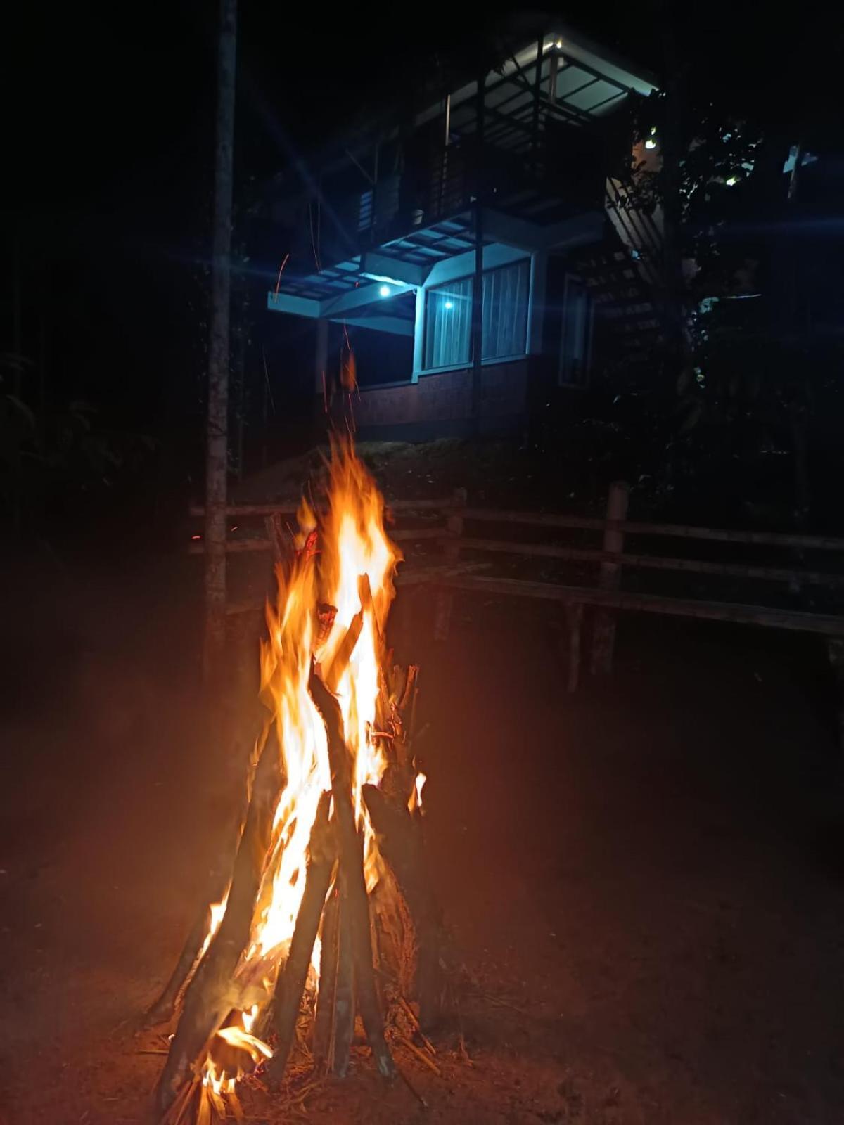 Chegāt Kuruva Shoreline Wayanad מראה חיצוני תמונה