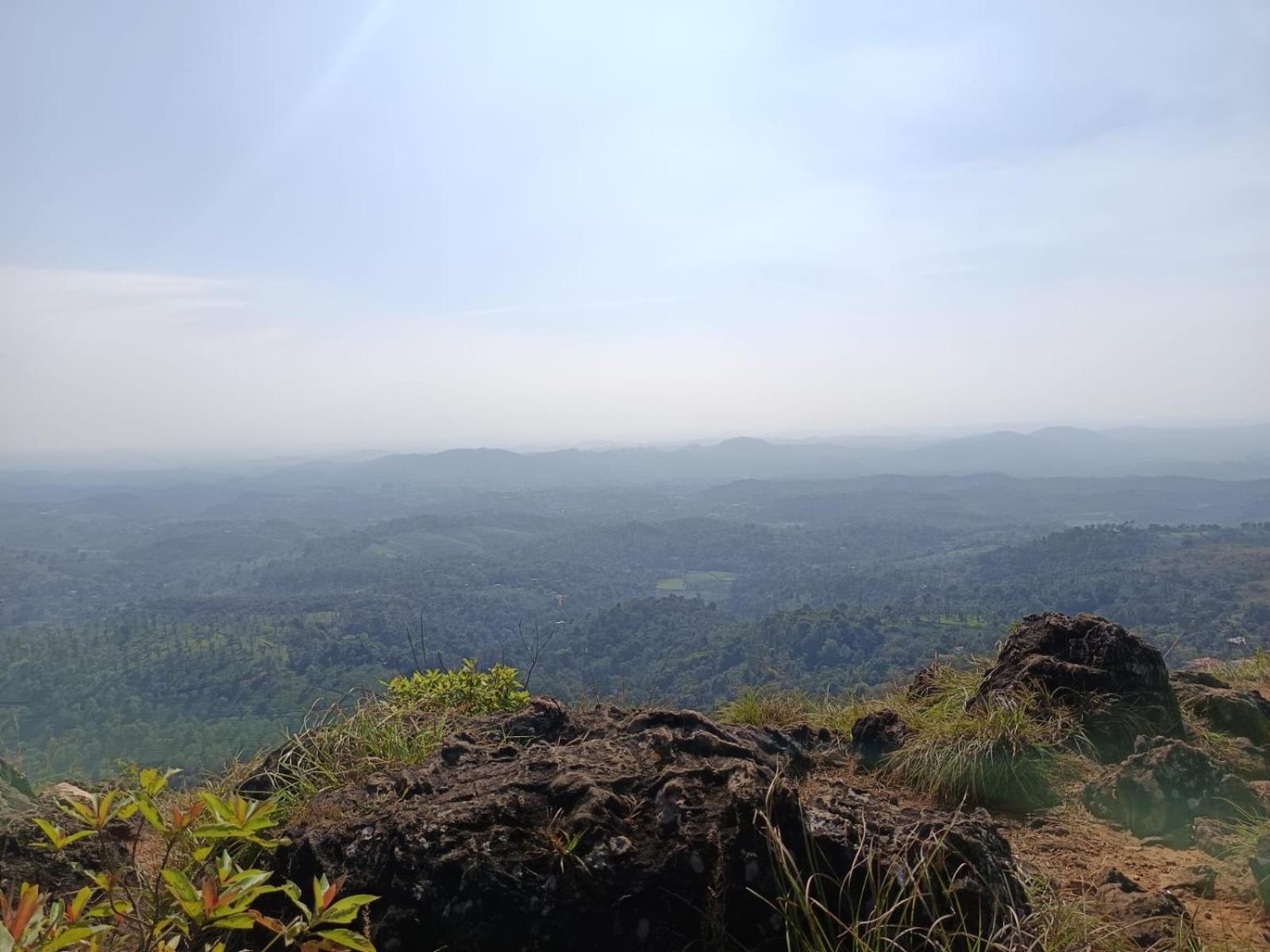 Chegāt Kuruva Shoreline Wayanad מראה חיצוני תמונה